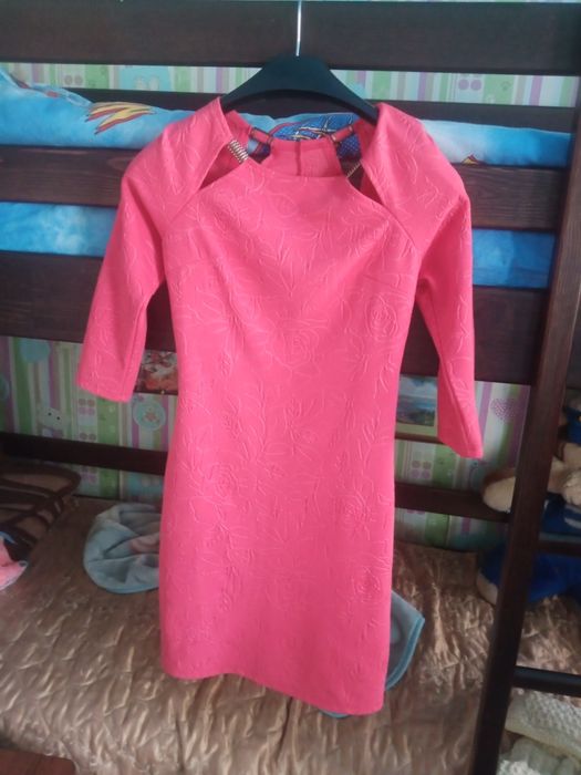 Сукня жіноча розмір 42