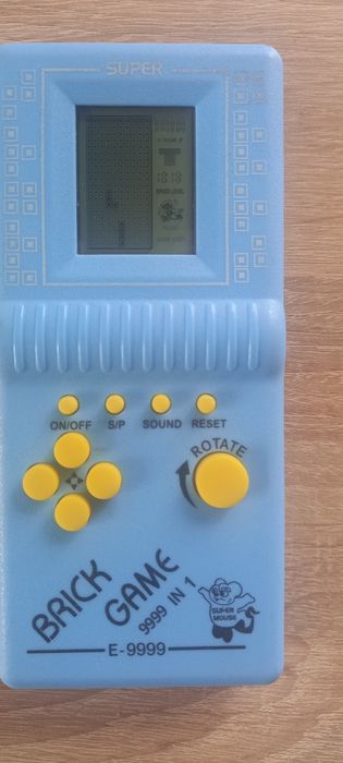 Gra elektroniczna dla dzieci Tetris