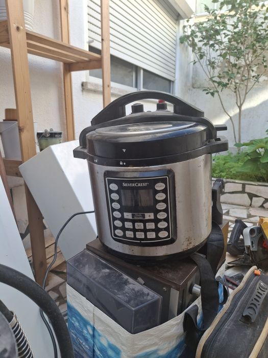 Panela de pressão eletrica