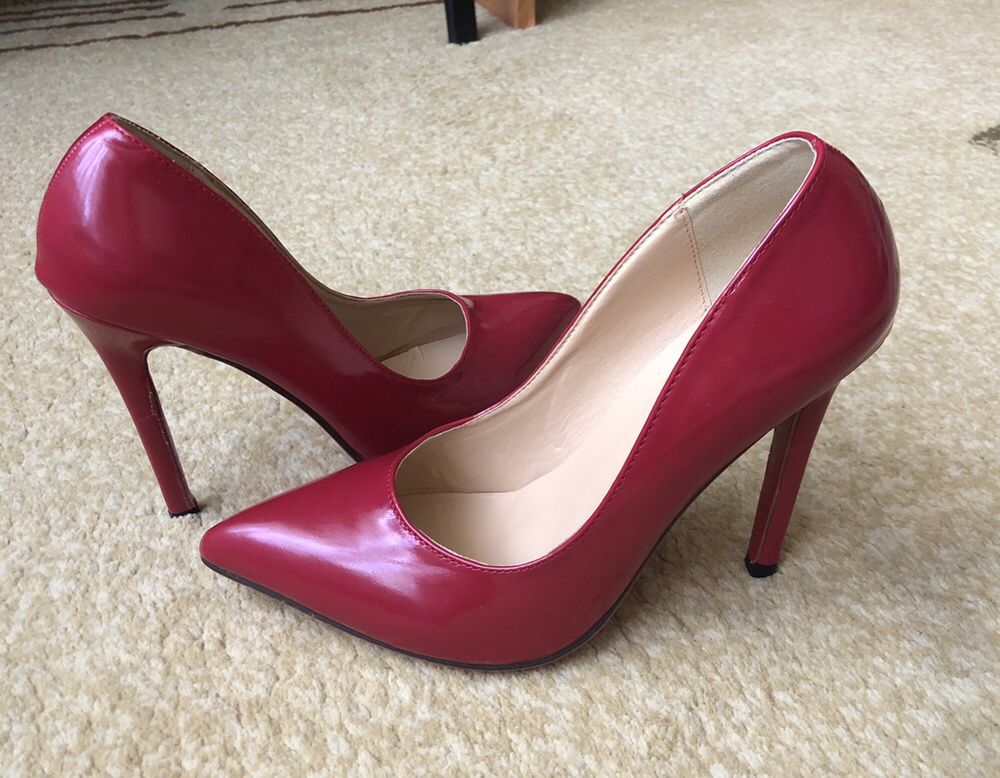 Жіночі червоні туфлі лодочки женские красные туфли лабутены 38 размер