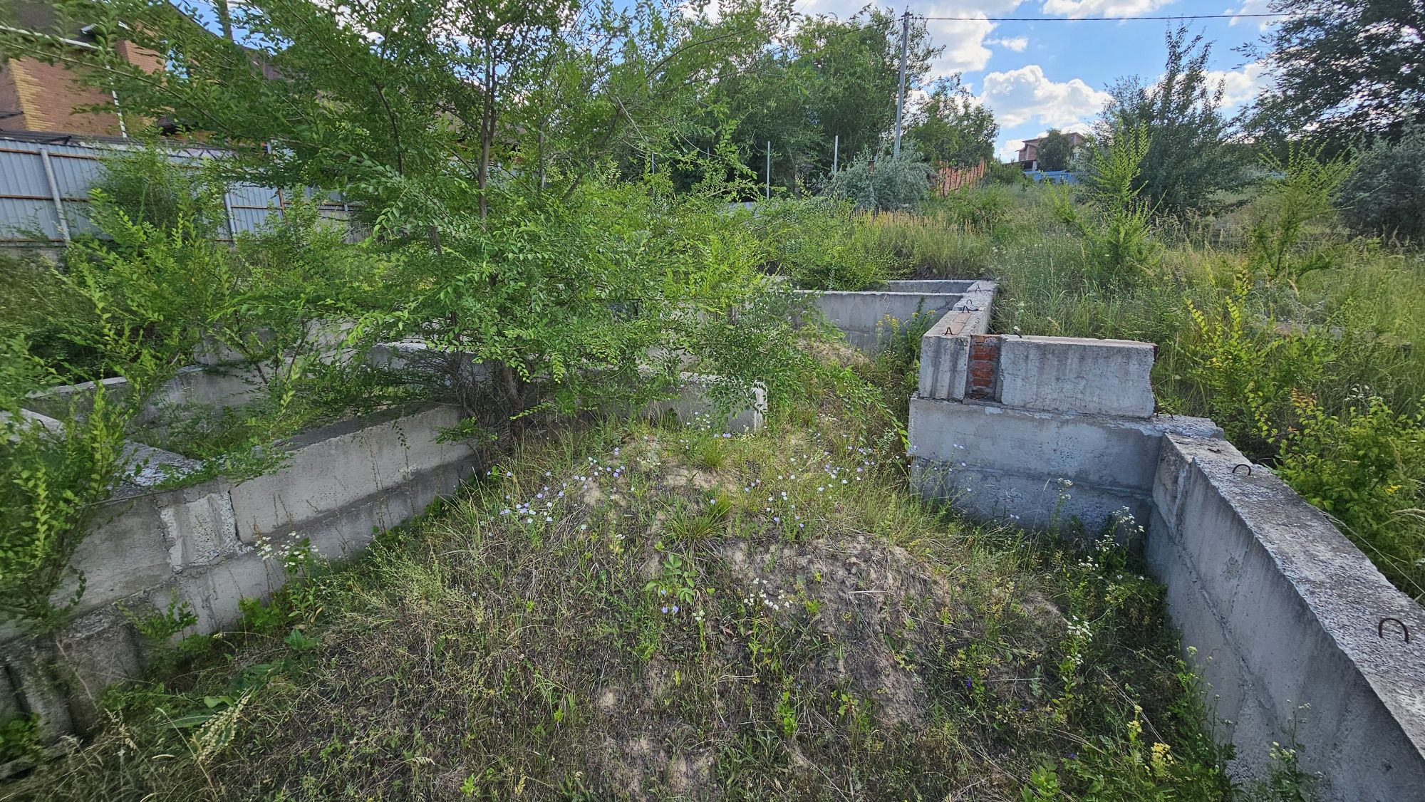Видовой участок с Фундаментом в Супер месте. Вагончик! + коммуникации