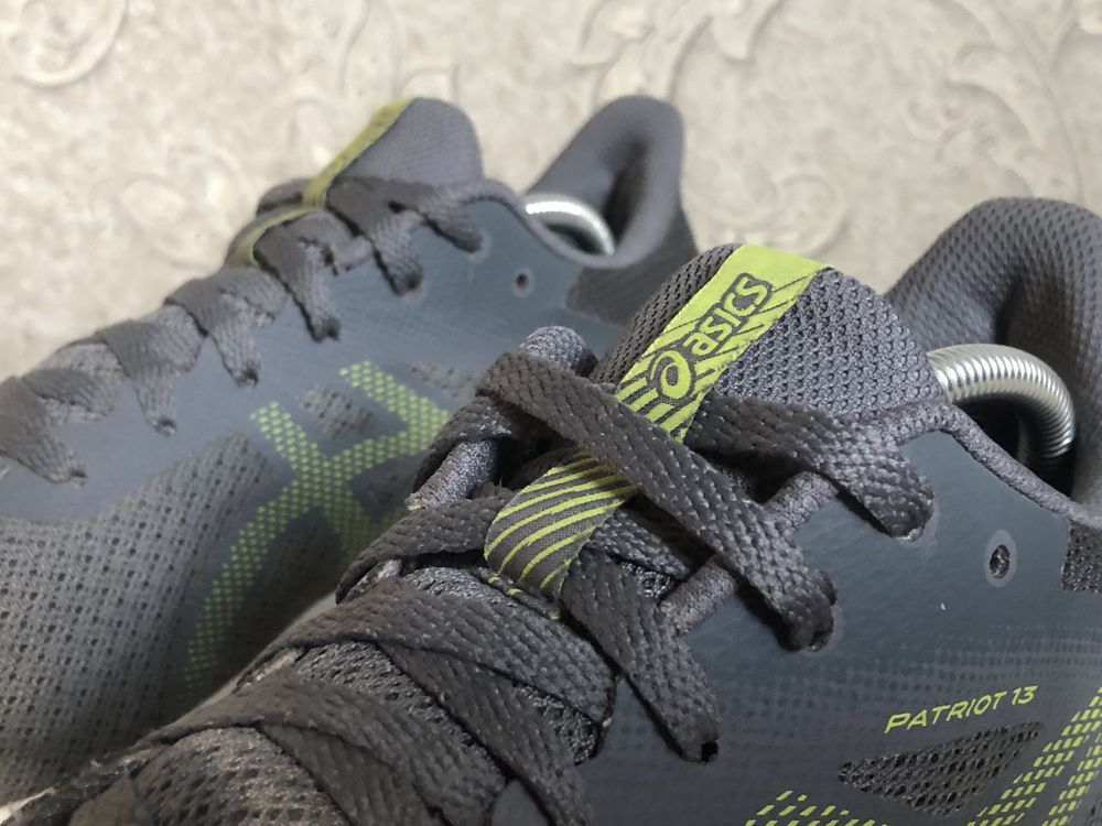 Оригінал! Кросівки Asics Gel для бігу, волейболу. 43 42,5 42 27,5 27