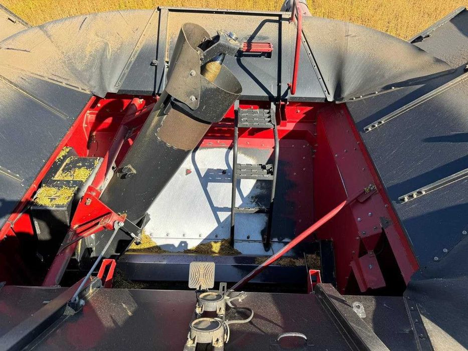 Комбайн Case IH 6140 2014