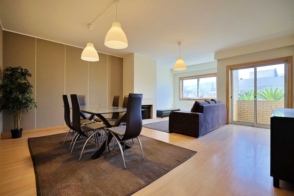 Excelente T2 Mobilado e Equipado Pedrouços