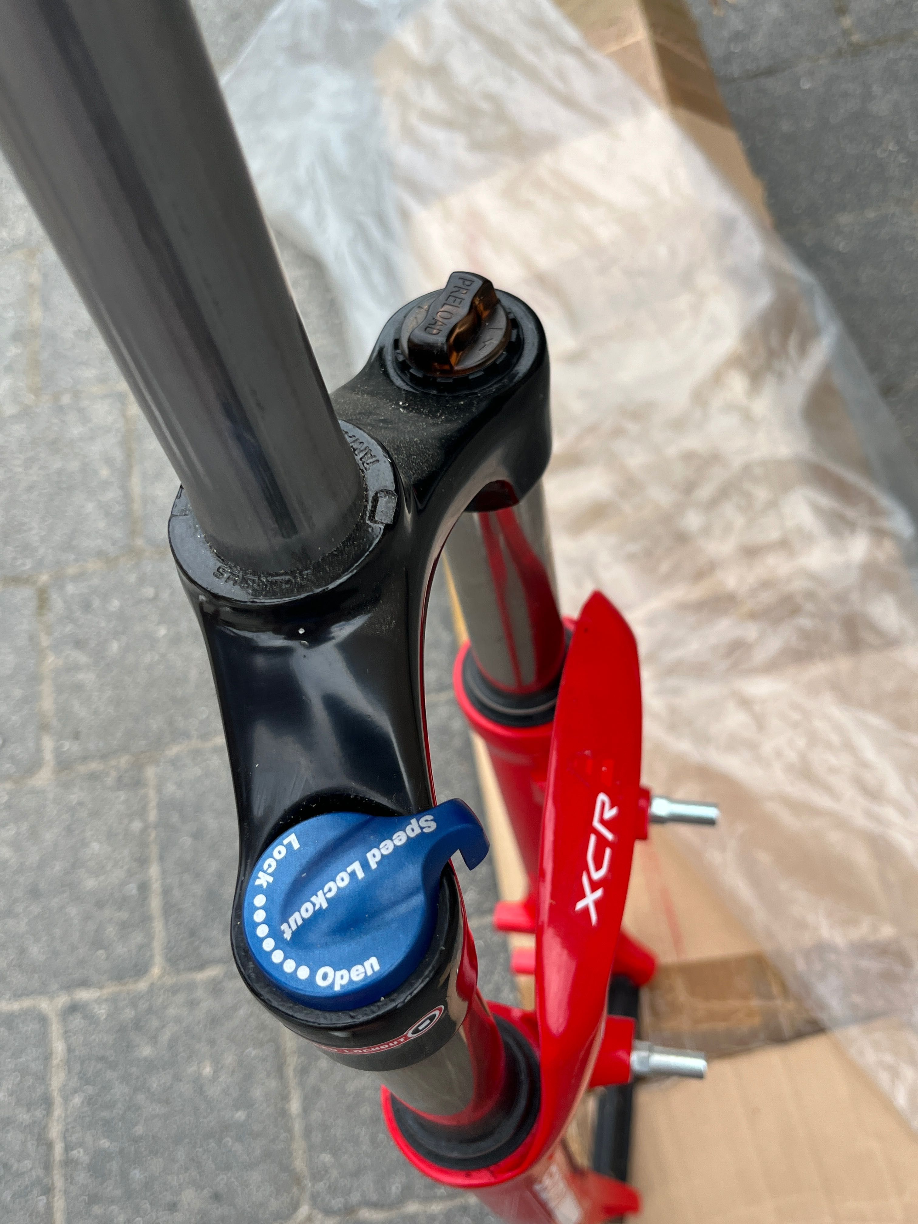 Amortyzator rowerowy SR Suntour XCR