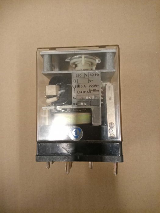 rts 61 220v przekaźnik