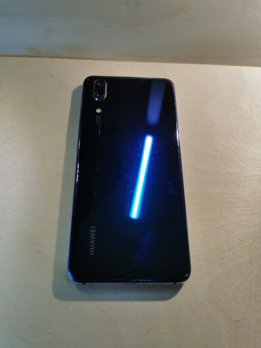 Huawei P20 4/64 Gb Ładny