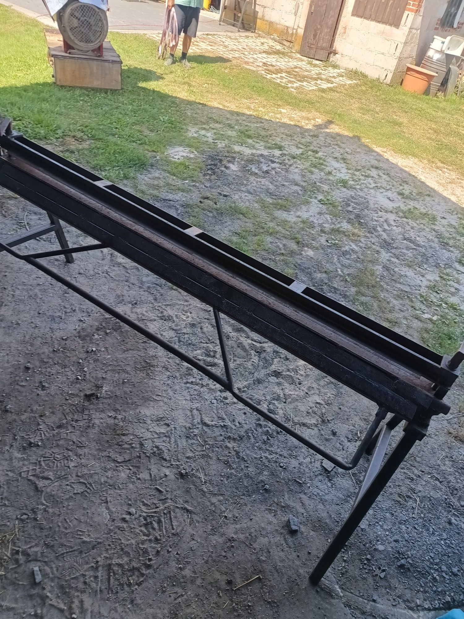 Giętarka do blachy