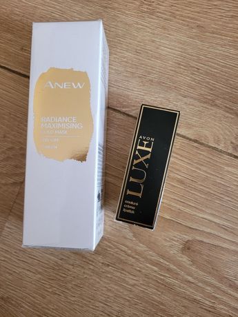 Złota Maseczka peel-off szminka Luxe Silky Apricot Avon