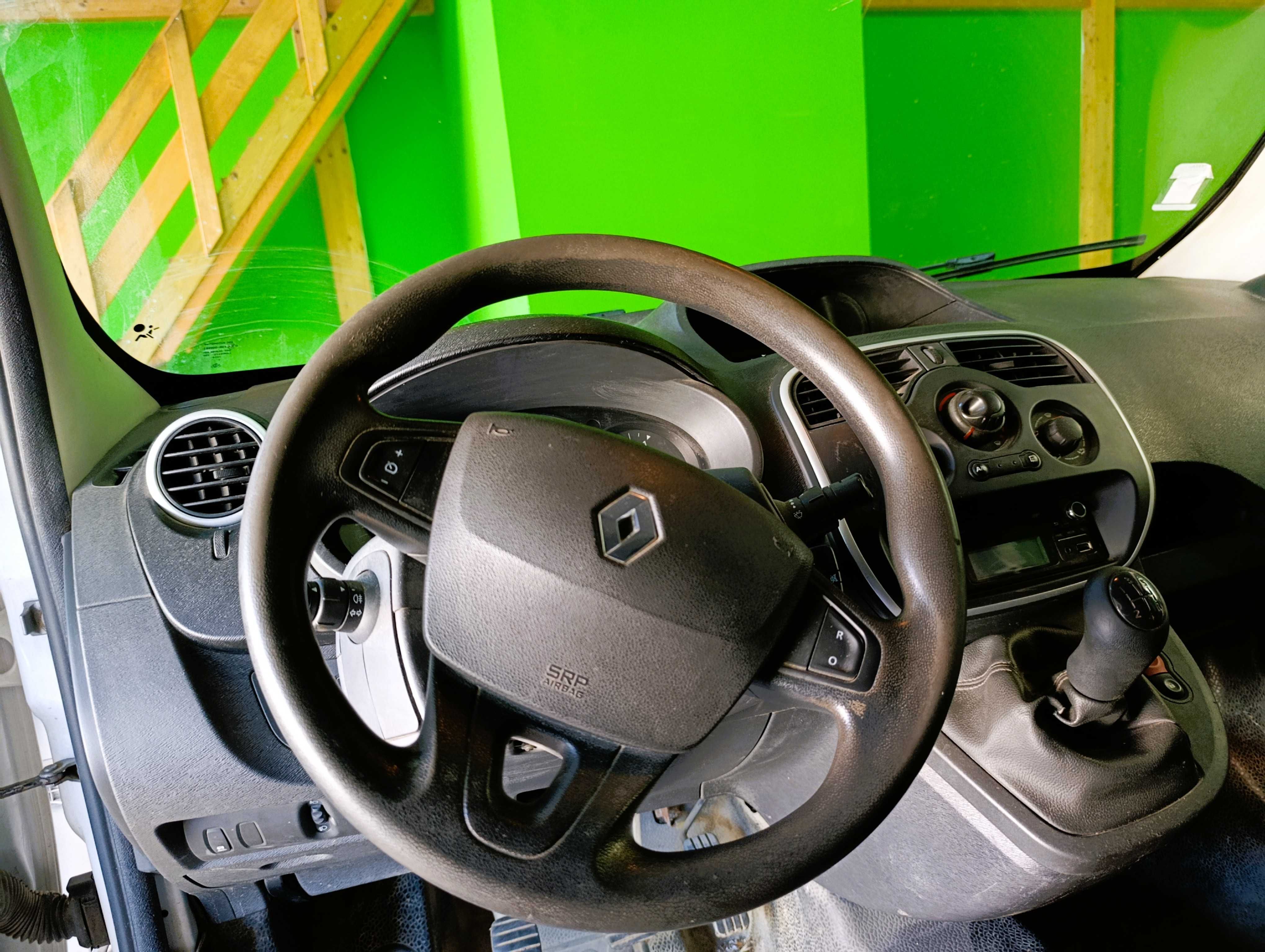 Renault  Kangoo 1.5 DCI ANO 2018 - 3 lugares