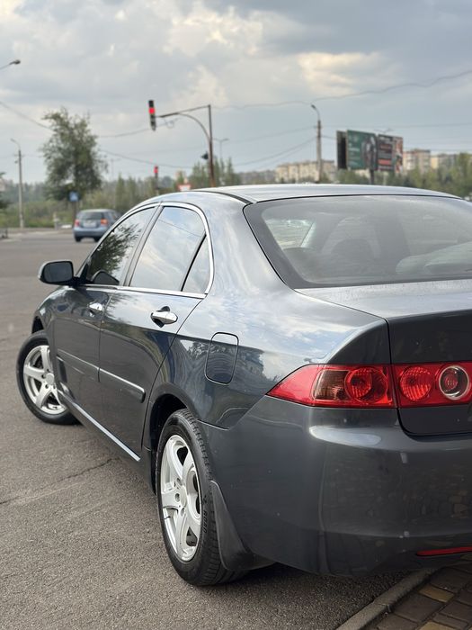 Honda Accord 7 2.0