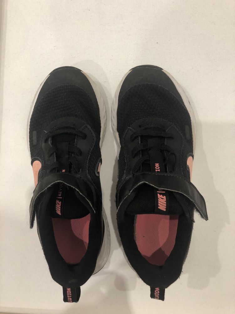 Дитячі кросіівки Nike,р.32
