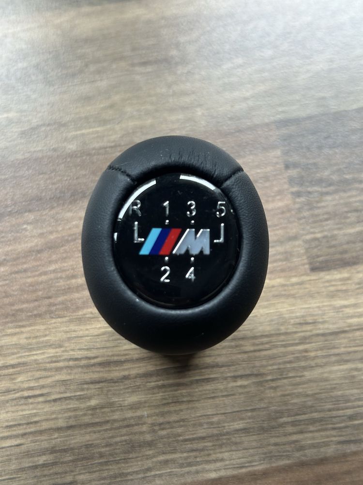 Gałka Mpakiet E36/E46/E90/E81/E87 5/6 biegow