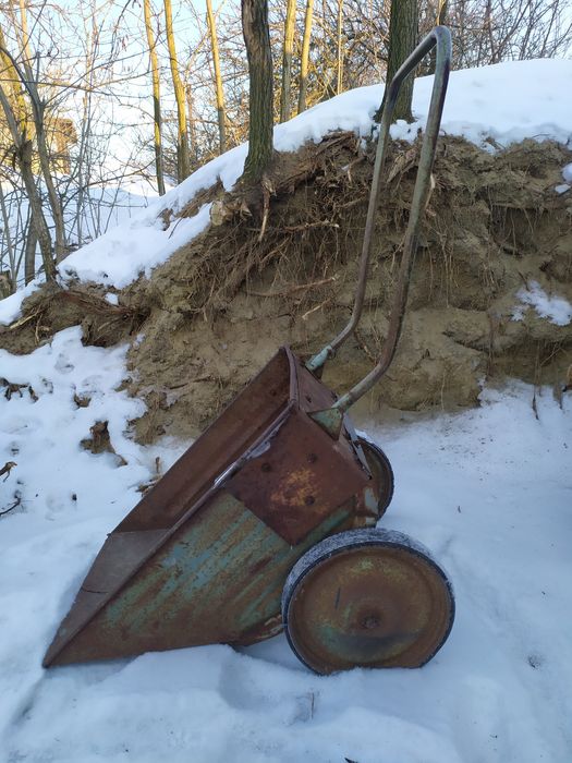 Тачка садовая двухколёсная