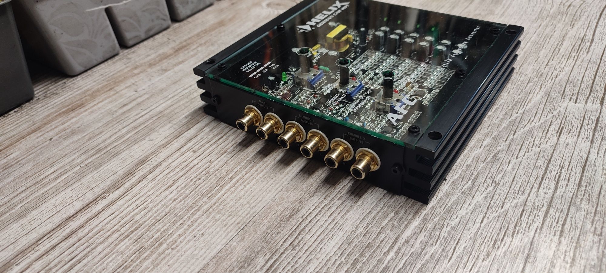 Aktywny Konwerter Sygnału HIGH-LOW Helix AFC przedwzmacniacz 6 kanałów