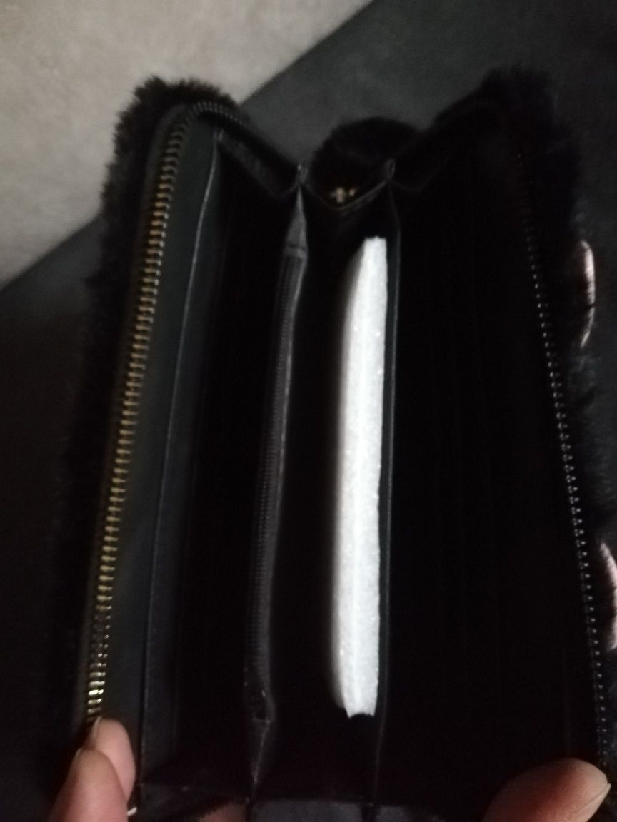 Nowy duzy portfel czarny kot