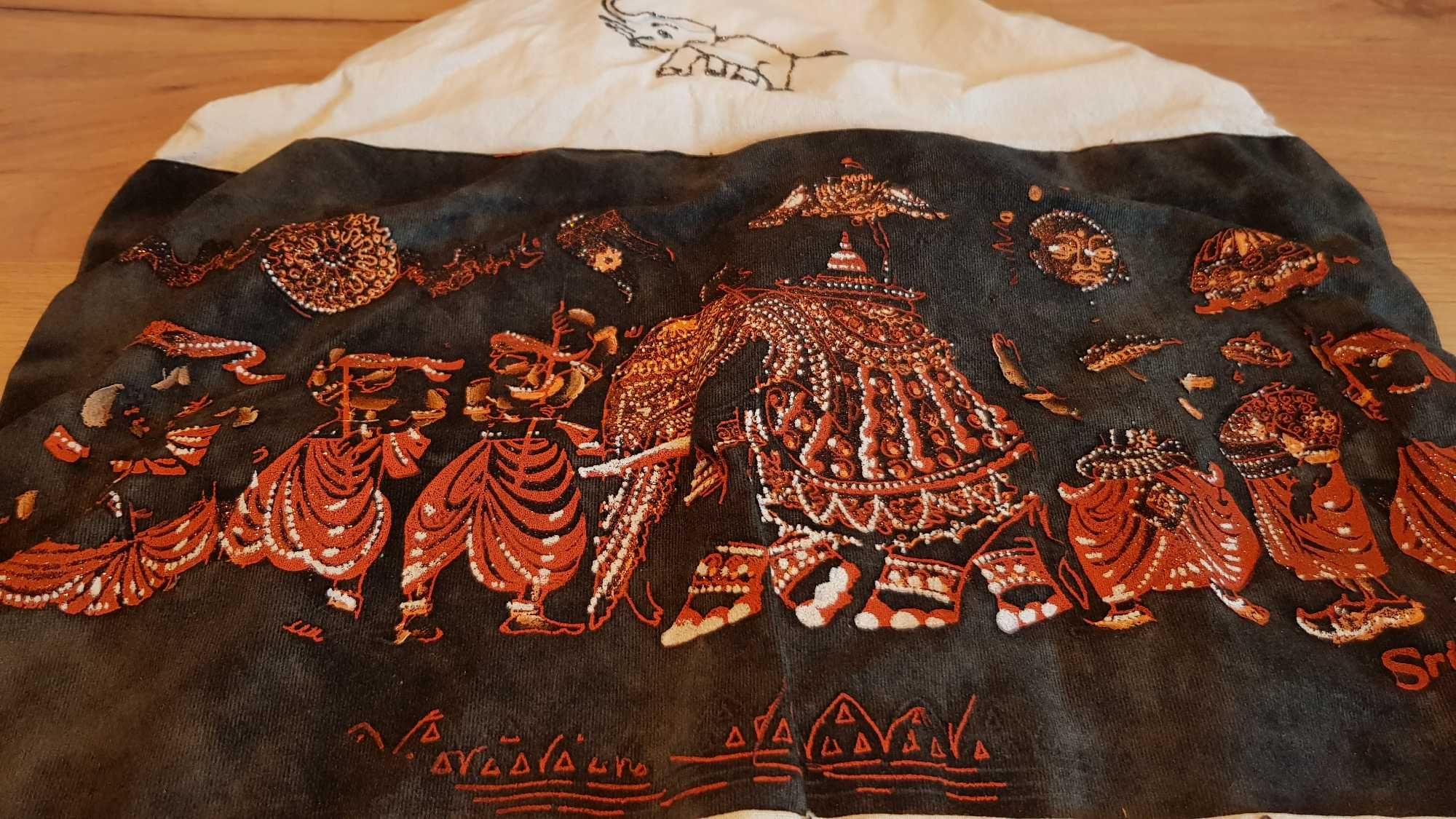 Wiszący organizer ścienny do łazienki szafy Sri Lanka batik kieszenie