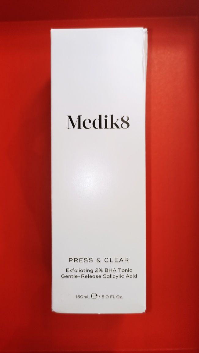 Medik8 - Press&Clear Exfoliating 2% BHA Toner - Złuszczający Tonik