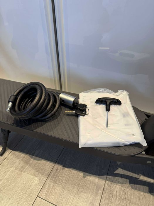 Hulajnoga Xiaomi Scooter Elite – 45 km zasięg, 400W, na gwarancji