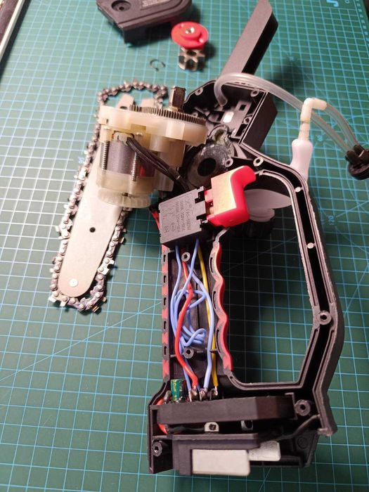 Замена щеточного мотора пилы RS-550 на бесщеточный двигатель