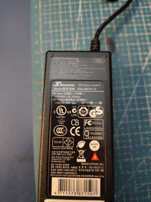 Zasilacz 12V/5A 60W