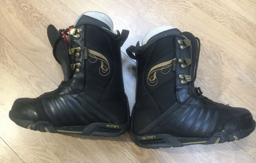 Deska snowboard Nitro Rival 150cm buty wiązania torba