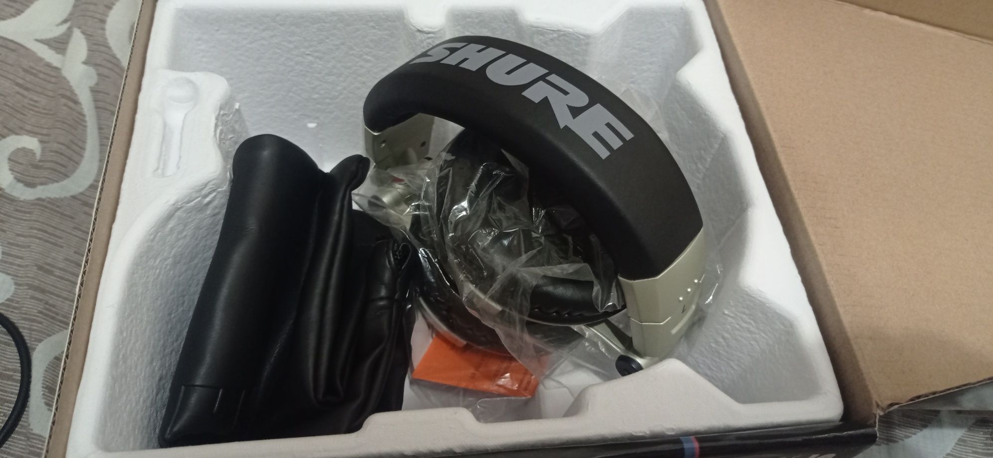 Наушники Shure SRH750DJ