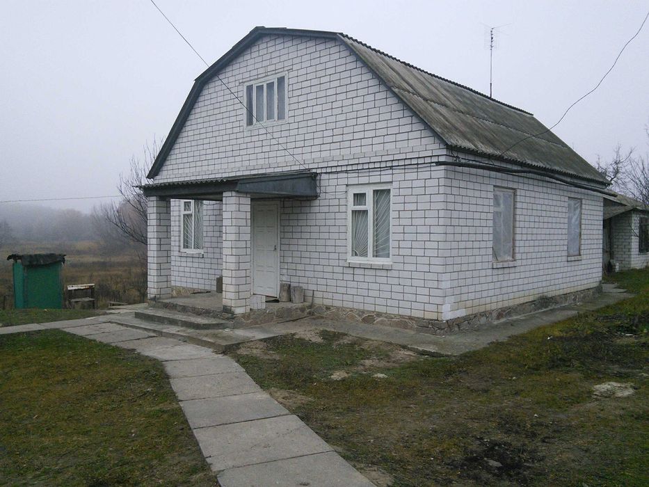 Продається новий будинок в Канівському районі