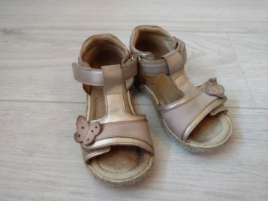 Emel sandały sandałki dla dziewczynki.Rozmiar 24.