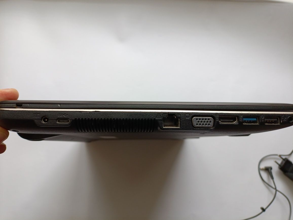 Ноутбук Asus X540S