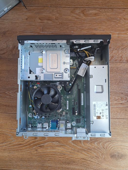 Komputer lenovo V530s type 10tx
