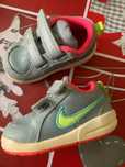 tênis Nike tamanho 21