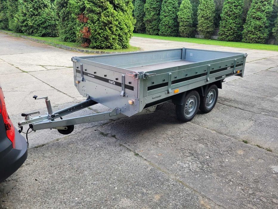 Skup przyczep kempingowych kempingów towarowych samochodowych auto
