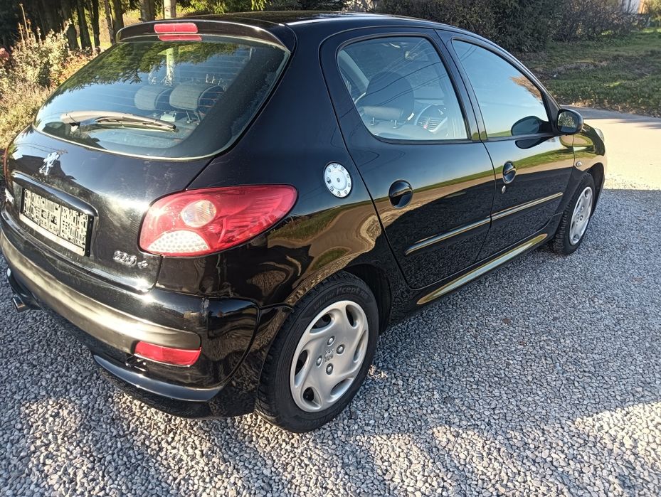Peugeot 206 Plus benzyna 1.4 niski przebieg 111 tys. Prosto z lawety