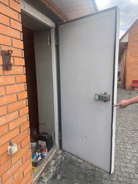 Холодильні двері для камери (морозильної/охолоджувальної)