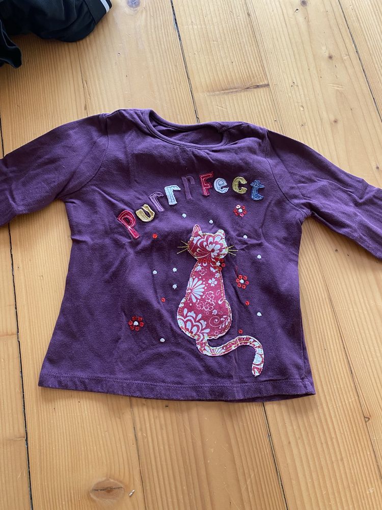 Fioletowa bluzka z dlugim rekawkiem z kotkiem r.98 cm
