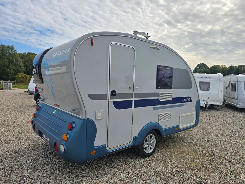 Adria Action 361 1000kg JAK NOWA zarejestrowana z przedsionkiem  ADRIA ACTION 361 1000kg zarejestrowana namiot przyczepa kempingowa