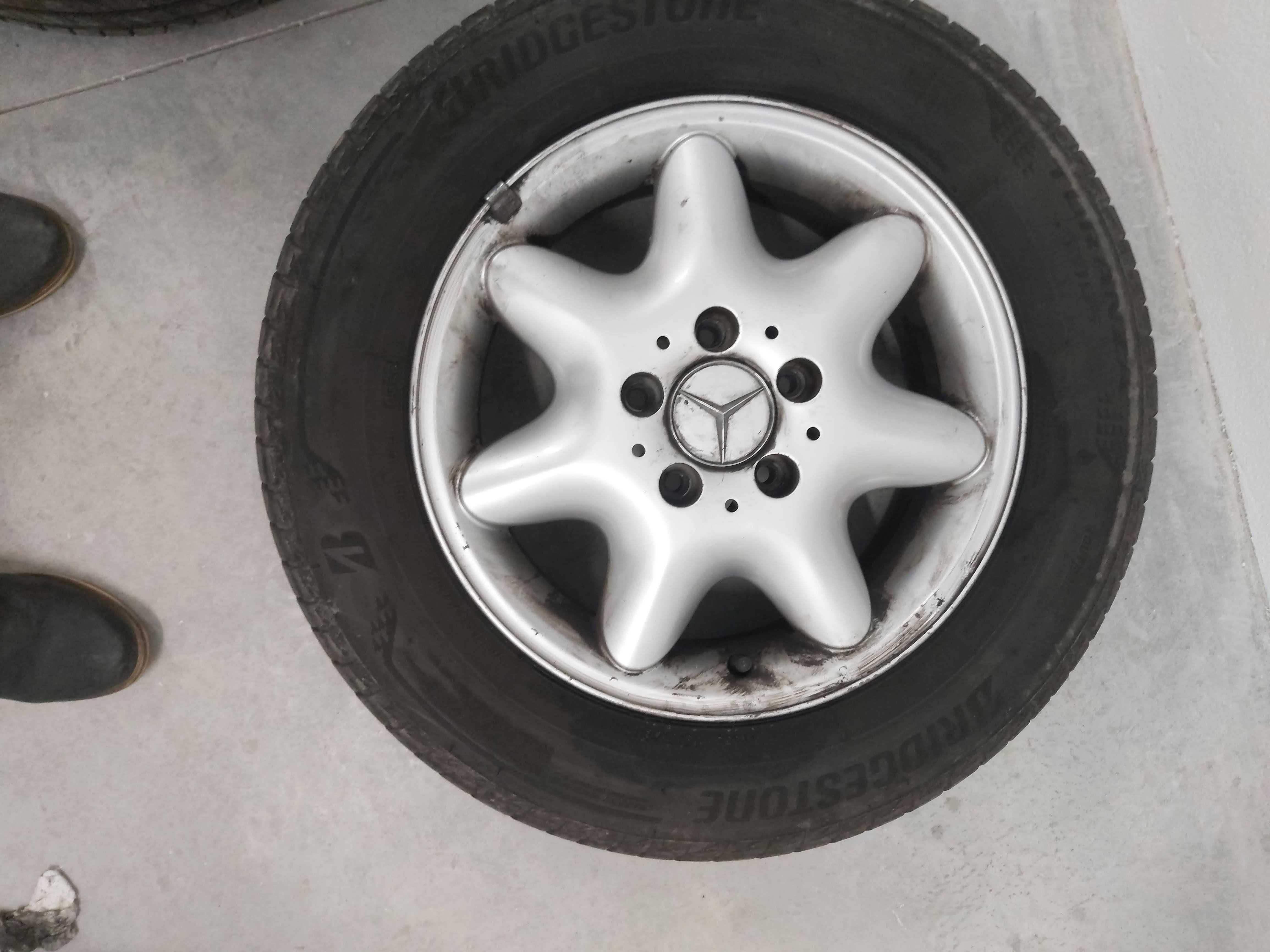 Jantes Mercedes R15 + Pneus Bridgestone 195/65R15