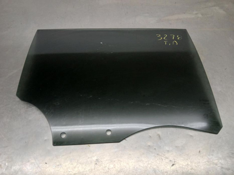 Vidro porta trás direito PEUGEOT 2008 II (U_)