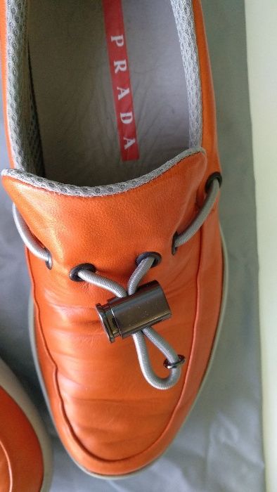 OPORTUNIDADE - Sapato Tênis Náutico Original PRADA Vitello Slip-Ons