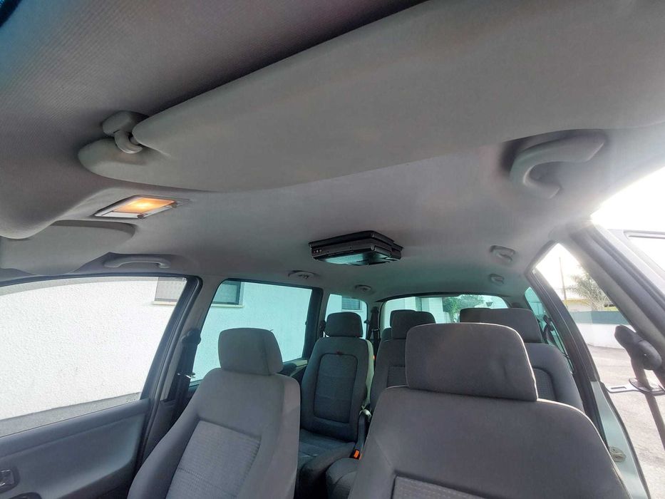 Volkswagen Sharan 1.9 Tdi 115cv – 7 lugares - Ano 2000