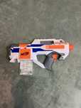 Nerf blaster Rayvenfire automatyczny bataria używany plus strzałki
