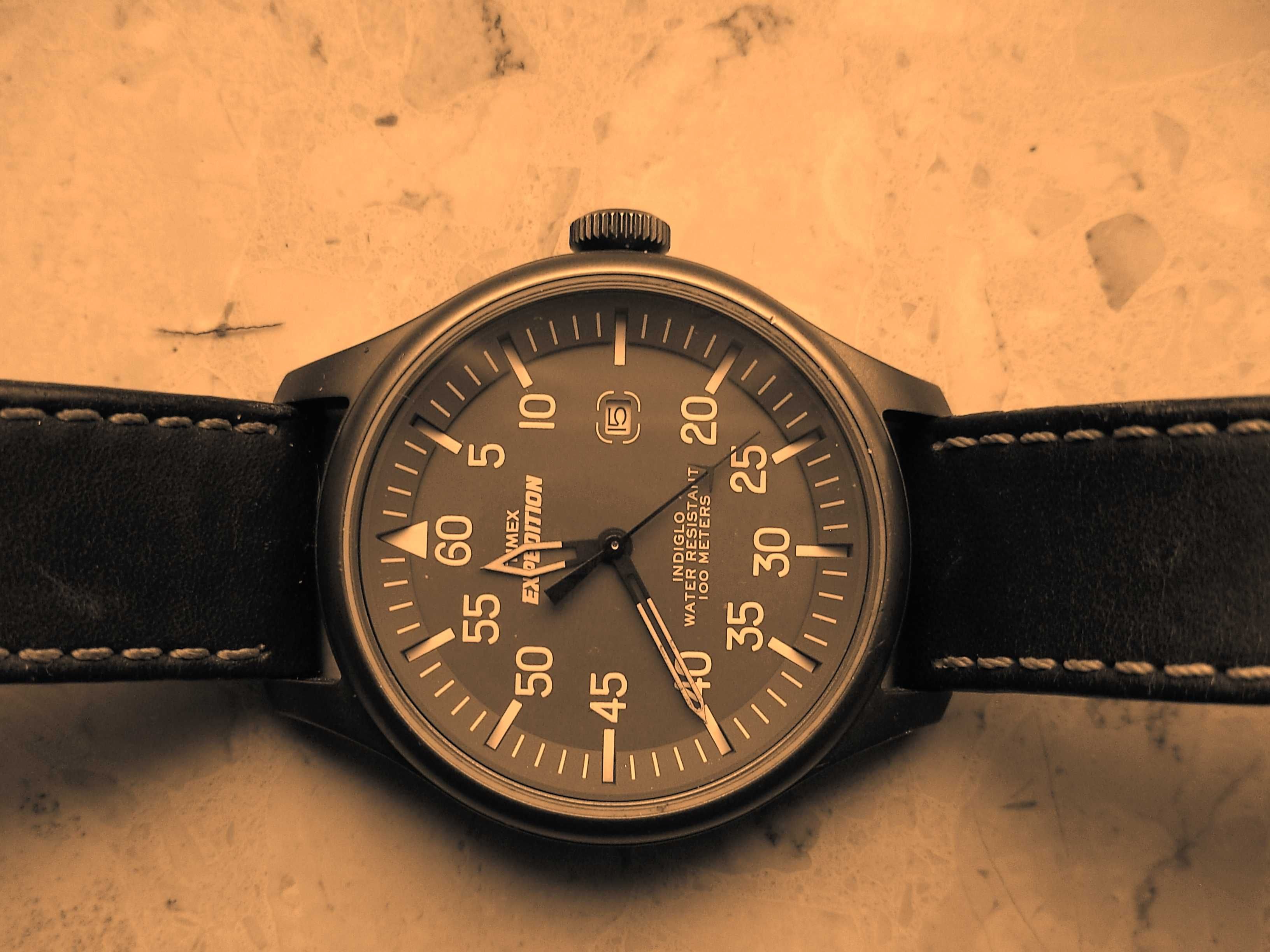 Timex Expedition T49874 na wzór wojskowy (lotniczy).