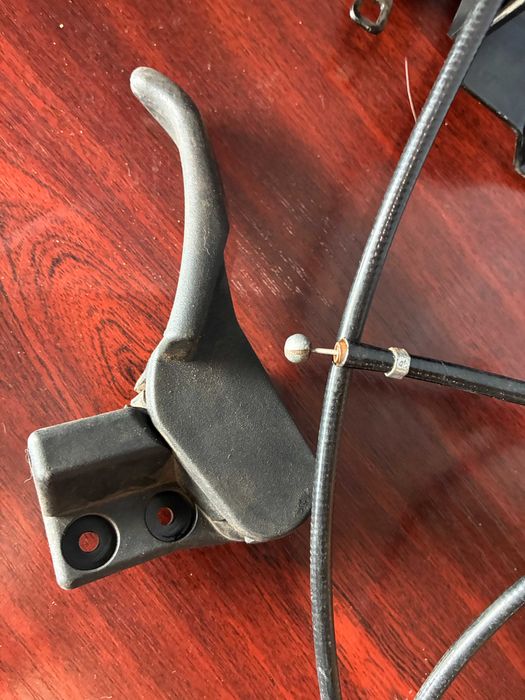 Замок капота в сборе Шкода суперб 1-2