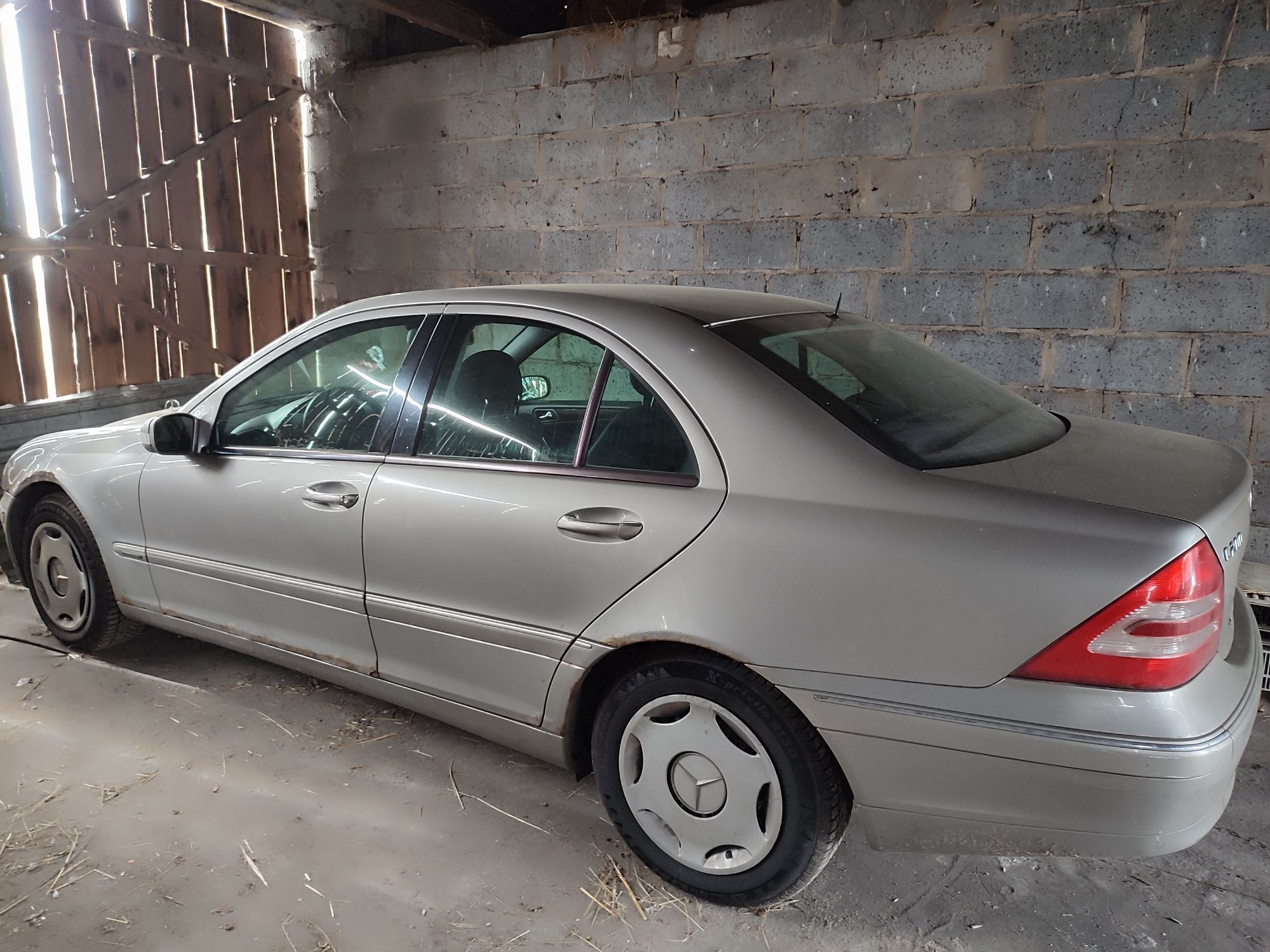 Mercedes Benz c 200 compressor