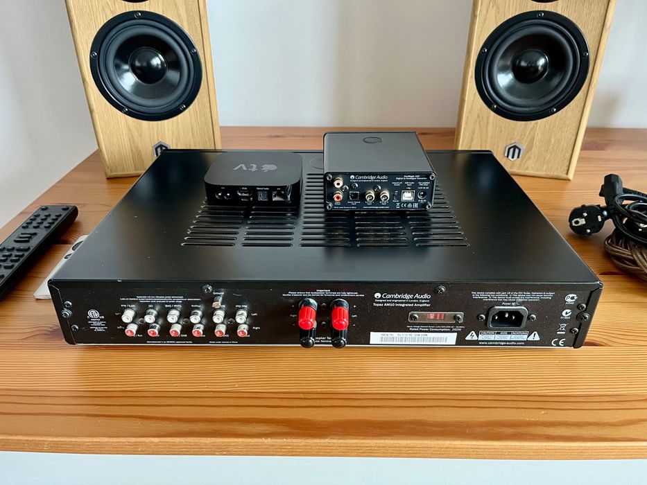 ZESTAW AUDIO Cambridge Topaz AM10 Pylon Topaz DacMagic Apple TV WiFi