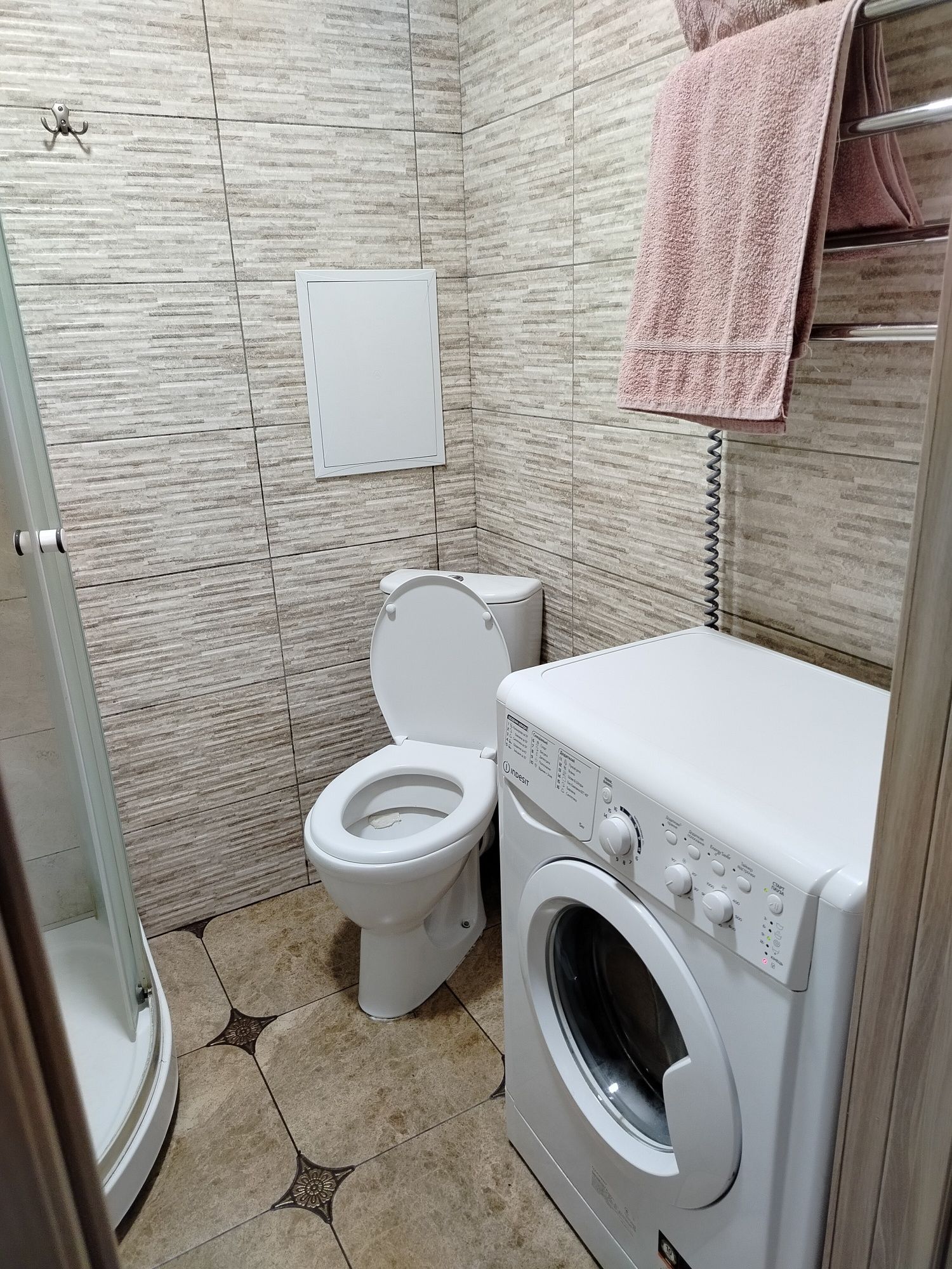 Квартира однокімнатна, подобово.