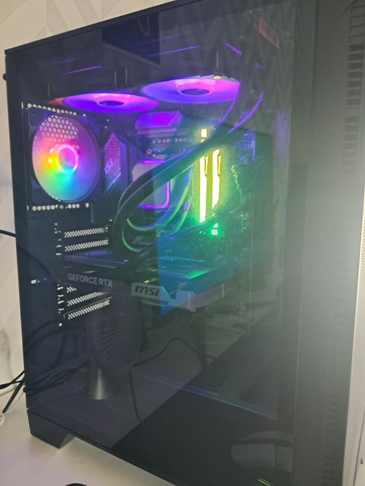 Torre Gaming como nova!