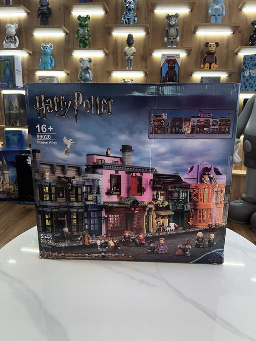 Конструктор Harry Potter Diagon Alley Алея Діаґон як Лего Lego