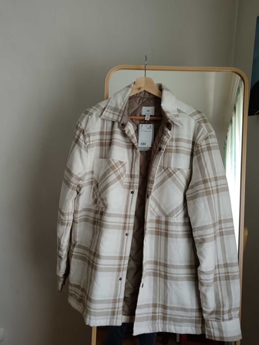 Casaco tipo camiseiro alcochoado